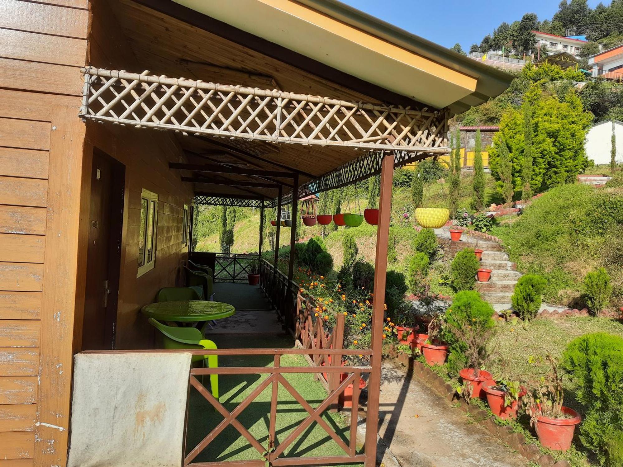 Himalayan Cottages Массури Экстерьер фото